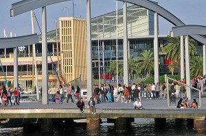 NOUVEAU QUARTIER 'LA REMBLA DEL MAR' PROLONGEMENT DE LAS REMBLAS AU PIED DE LA MARINA SUR LE PORT DE BARCELONA 