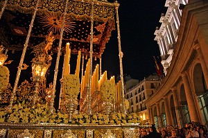 MARIE SAINTE IMMACULEE, MERE DE L'EGLISE, PROCESSION DU CHRIST DE LA FOI ET DU PARDON, SEMAINE SAINTE DES FETES DE PAQUES (LA PASSION DU CHRIST), MADRID, ESPAGNE 