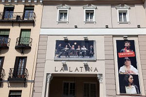 FACADE DE LA SALLE DE SPECTACLE (THEATRE) 'LA LATINA', MADRID, ESPAGNE 
