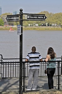 GREENWICH PIER, JETEE SUR LA TAMISE SITUEE DANS LE QUARTIER LONDONIEN DE GREENWICH, LONDRES, ANGLETERRE 