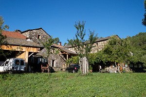 ELEVAGE DE CHEVRES, FERME DES PASSADOIRES, SAINT-ETIENNE-VALLEE-FRANCAISE, LOZERE, FRANCE