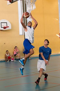MATCH DE BASKET, NIMES, (30) GARD, LANGUEDOC-ROUSSILLON, FRANCE