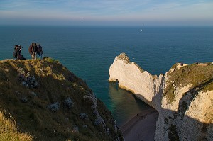 LES FALAISES D'ETRETAT, (76) SEINE-MARITIME, HAUTE-NORMANDIE, FRANCE 