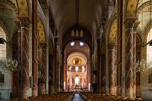 AU COEUR DE L'ABBATIALE SAINT-AUSTREMOINE D'ISOIRE, (63) ISSOIRE, AUVERGNE, FRANCE 