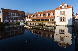 HOTEL DE LA PLAGE, RANDONNEE PEDESTRE, PLACE EDOUARD HOUSSIN, WISSANT, (62) PAS DE CALAIS, HAUTS-DE-FRANCE, FRANCE 