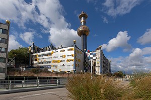 ARCHITECTE HUNDERTWASSER, CENTRALE THERMIQUE DE SPITTELAU, VIENNE, AUTRICHE 