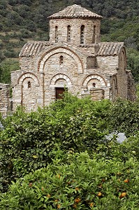 CHAPELLE BYZANTINE, EGLISE DE PANAGIA DE LUMBINIES AU MILIEU D'UNE ORANGERAIE, FODELE, CRETE, GRECE 