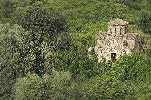 CHAPELLE BYZANTINE, EGLISE DE PANAGIA DE LUMBINIES AU MILIEU D'UNE ORANGERAIE, FODELE, CRETE, GRECE 