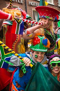 PORTRAITS DE PARTICIPANTS A LA PARADE DE LA FETE DE LA SAINT-PATRICK, SAINT PATRICK’S DAY, DUBLIN, IRLANDE 