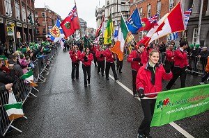 JEUNES CANADIENS PARTICIPANTS AU RASSEMBLEMENT DES COMMUNAUTES IRLANDAISES (THE GATHERING 2013), FETE DE LA SAINT-PATRICK, SAINT PATRICK'S DAY, DUBLIN, IRLANDE 