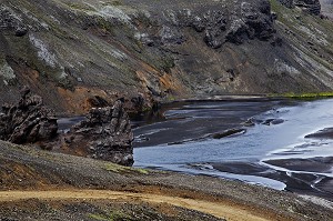 FAILLE DE L'ELDGJA, REGION MONTAGNEUSE DE FJALLABAK QUI ENGLOBE LE LANDMANNALAUGAR ET SES ALENTOURS, AU SUD DU PAYS. LES 47 000 HECTARES DU FJALLABAK ONT ETE CLASSES RESERVE NATURELLE EN 1979, HAUTES TERRES D’ISLANDE, EUROPE 