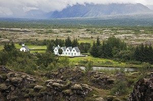 RESIDENCE D'ETE DU PREMIER MINISTRE ISLANDAIS, PARC NATIONAL DE THINGVELLIR, SITUE PRES D'HVERAGERDI, HAUT-LIEU DE L'HISTOIRE ISLANDAISE AVEC UN DES PLUS VIEUX PARLEMENTS (ALTHING) AU MONDE FONDE EN 930, ISLANDE, EUROPE 