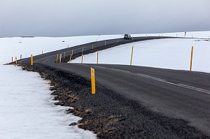 PISTES ET ROUTES, TRANSPORT ROUTIER EN ISLANDE, EUROPE 