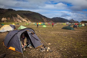 RANDONNEE DANS LE LANDMANNALAUGAR, ISLANDE, EUROPE 