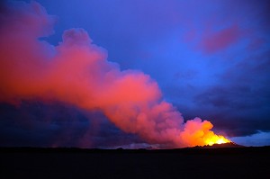 ERUPTION DU VOLCAN HOLUHRAUN, ISLANDE 