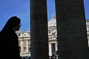 BASILICA SAN PIETRO, BASILIQUE SAINT-PIERRE, PIAZZA SAN PIETRO, PLACE SAINT PIERRE, ROME 