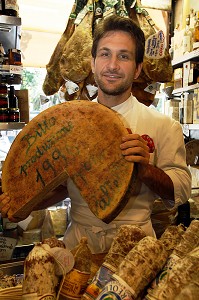 BOUTIQUE TRAITEUR VOLPETTI, QUARTIER DE L'AVENTIN, ROME 