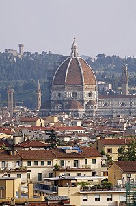 LE CAMPANILE ET LE DOME DU DUOMO, CATHEDRALE SANTA MARIA DEL FIORE, FLORENCE, TOSCANE, ITALIE 