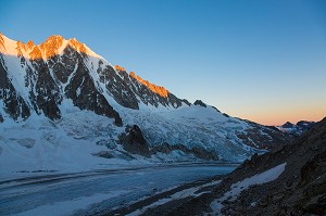 ALPINISME EN HAUTE SAVOIE (74), RHONE ALPES, FRANCE 