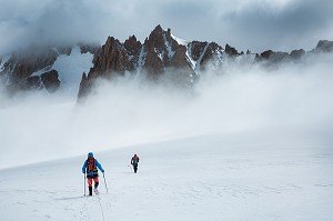 ALPINISME EN HAUTE-SAVOIE (74), RHONE ALPES, FRANCE 