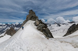 ALPINISME EN HAUTE-SAVOIE (74), AUVERGNE RHONE ALPES, FRANCE 