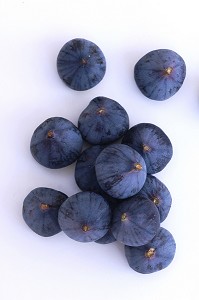 FIGUES ROUGES, FRUIT RICHE EN VITAMINE B3 ET EN FIBRES, TRES ENERGETIQUE EN FRUIT SEC 
