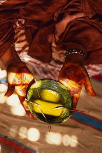 BEAUTE ET SOINS DU CORPS, TRADITIONS DU MAROC 