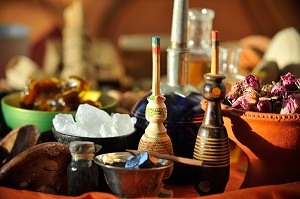 BEAUTE ET SOINS DU CORPS, TRADITIONS DU MAROC 