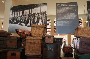 SALLE DES BAGAGES QUI CONSTITUE LE HALL D'ENTREE, MUSEE DE L'IMMIGRATION DE ELLIS ISLAND RACONTANT L'HISTOIRE DE L'ARRIVEE DES IMMIGRES AUX ETATS-UNIS DE 1892 A 1924, ELLIS ISLAND, PORT DE NEW YORK CITY, ETAT DE NEW YORK, ETATS-UNIS 