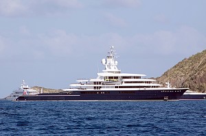 YACHT APPARTENANT A L'HOMME D'AFFAIRES RUSSE ROMAN ABRAMOVICH, PROPRIETAIRE DE L'EQUIPE DE FOOTBALL ANGLAISE DE CHELSEA, ILE DE SAINT-BARTHELEMY, PETITES ANTILLES FRANCAISES, CARAIBES 