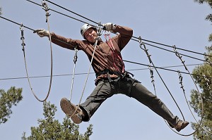 ACCROBRANCHE, DOMAINE DE TERRES D'AMANAR, TAHANAOUTE, AL HAOUZ, MAROC 