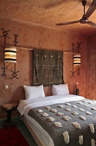 CHAMBRE, ECO-LODGE CONCU DANS LA PURE TRADITION BERBERE AVEC UN SOUCI DE CONFORT ET DE RESPECT DE L'ENVIRONNEMENT, DOMAINE DE TERRES D'AMANAR, TAHANAOUTE, AL HAOUZ, MAROC 