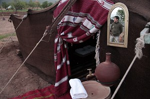 ESPACE DESTINE A LA TOILETTE, BIVOUAC BERGERE, DOMAINE DE TERRES D'AMANAR, TAHANAOUTE, AL HAOUZ, MAROC 