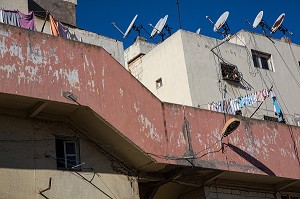 IMMEUBLES DES SEMIRAMIS ET NID D'ABEILLE, CONCEPT DE LOGEMENTS COLLECTIFS DES ANNEES 50, HAY MOHAMMADI, COMMUNE LA PLUS PAUVRE DE CASABLANCA, MAROC, AFRIQUE 