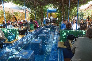 RESTAURANT ET BAR MAURE LA SQALA SITUE DANS LES JARDINS DES ANCIENS REMPARTS DU PORT, DERRIERE L'ANCIENNE MEDINA DE CASABLANCA, MAROC, AFRIQUE 