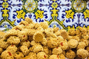 PATISSERIE BENNIS HABOUS, UNE DES PLUS REPUTEE DE LA VILLE, QUARTIER DES HABOUS, NOUVELLE MEDINA DE CASABLANCA, MAROC, AFRIQUE 