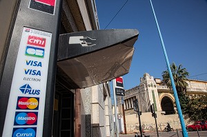 AGENCE BANCAIRE DE LA SOCIETE GENERALE DANS LE QUARTIER DES ANCIENS ABATTOIRS DE CASABLANCA, MAROC, AFRIQUE 