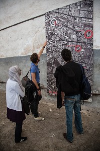 VISITE DU SITE PAR LES ETUDIANTS PARTICIPANT A LA TROISIEME EDITION DU CONCOURS ERGAPOLIS QUI CONSISTE A REAMENAGER LES ANCIENS ABATTOIRS DANS UN SOUCI DE DEVELOPPEMENT DURABLE, CASABLANCA, MAROC, AFRIQUE 