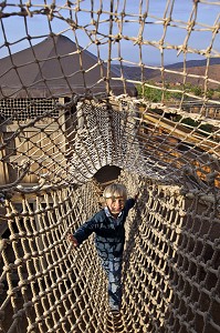 AIRE DE JEUX POUR LES ENFANTS, DOMAINE DE TERRES D’AMANAR, TAHANAOUTE, AL HAOUZ, MAROC 