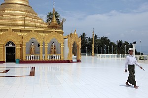 PAGODE DOREE DE KAWTHAUNG, VILLE APPELEE VICTORIA POINT SOUS LA DOMINATION BRITANNIQUE (1824-1948), MYANMAR, SUD DE LA BIRMANIE, ASIE 