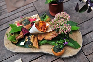 CUISINE ET JARDINS DE VALLOIRES, SOMME, FRANCE 