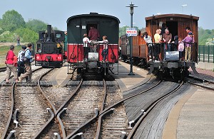 TRAIN TOURISTIQUE A VAPEUR DE LA BAIE DE SOMME, FRANCE 