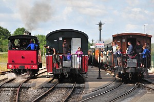 TRAIN TOURISTIQUE A VAPEUR DE LA BAIE DE SOMME, FRANCE 