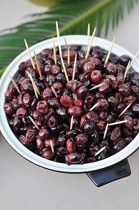 APERITIF EN CORSE, FRANCE 