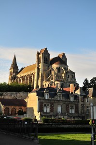 EGLISES ET CATHEDRALES EN PICARDIE, FRANCE 