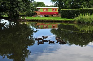 HEBERGEMENT ET TOURISME DANS LA SOMME, FRANCE 