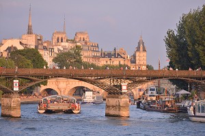 ILLUSTRATION VILLE DE PARIS, FRANCE 