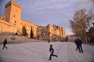 ILLUSTRATION VILLE D'AVIGNON, VAUCLUSE, FRANCE 