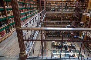 LA BIBLIOTHEQUE DU MUSEE RIJKSMUSEUM, VILLE D'AMSTERDAM, PAYS-BAS 