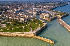 VUE AERIENNE, SAINT MARTIN DE RE, (17) CHARENTE-MARITIME, NOUVELLE AQUITAINE, FRANCE 